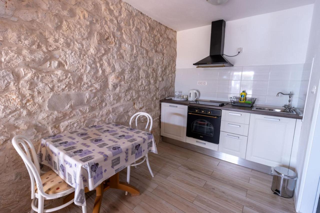 Apartman Diran بيوغْغاد نا موغو المظهر الخارجي الصورة