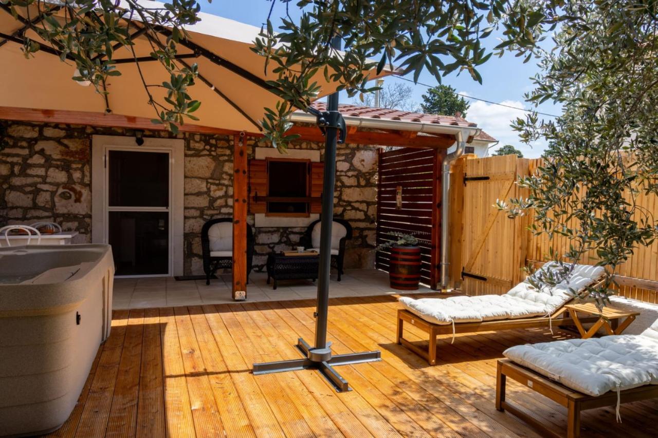 Apartman Diran بيوغْغاد نا موغو المظهر الخارجي الصورة